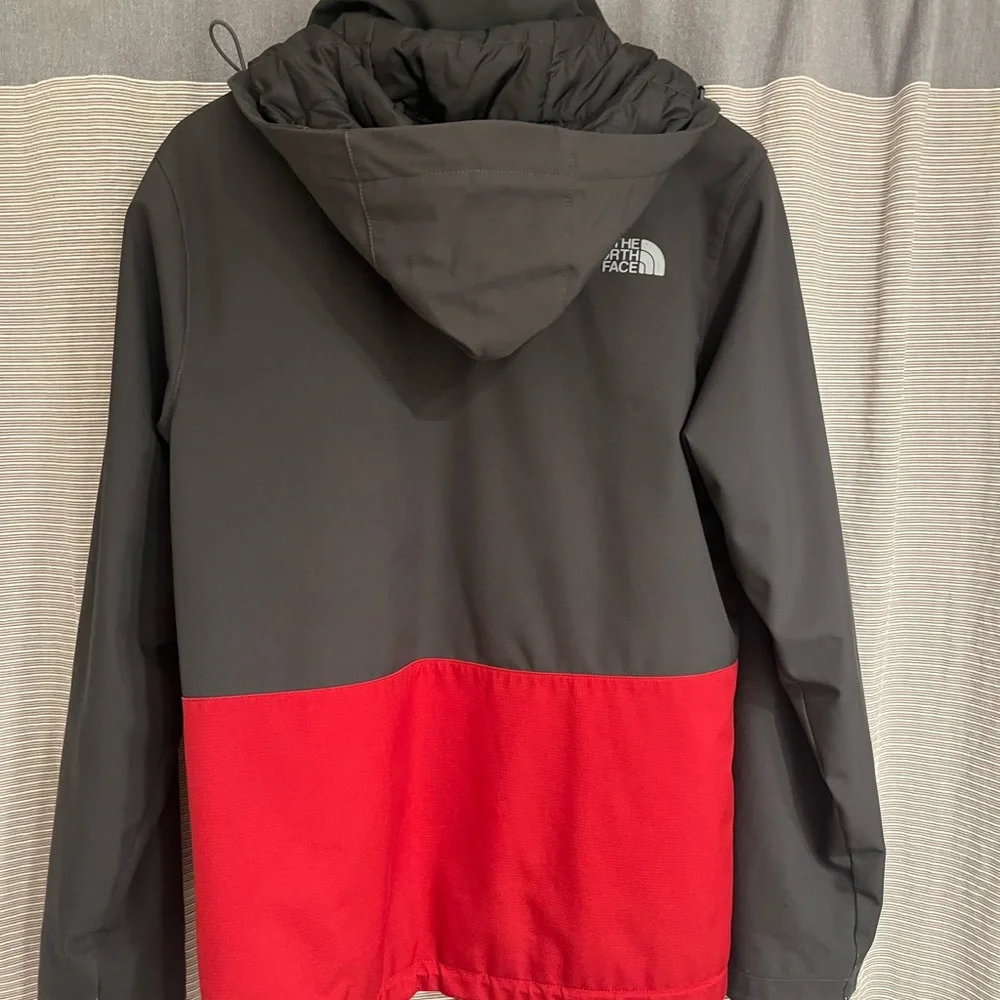 The North Face - Apex Elevation Jacket men’s small - red black grey